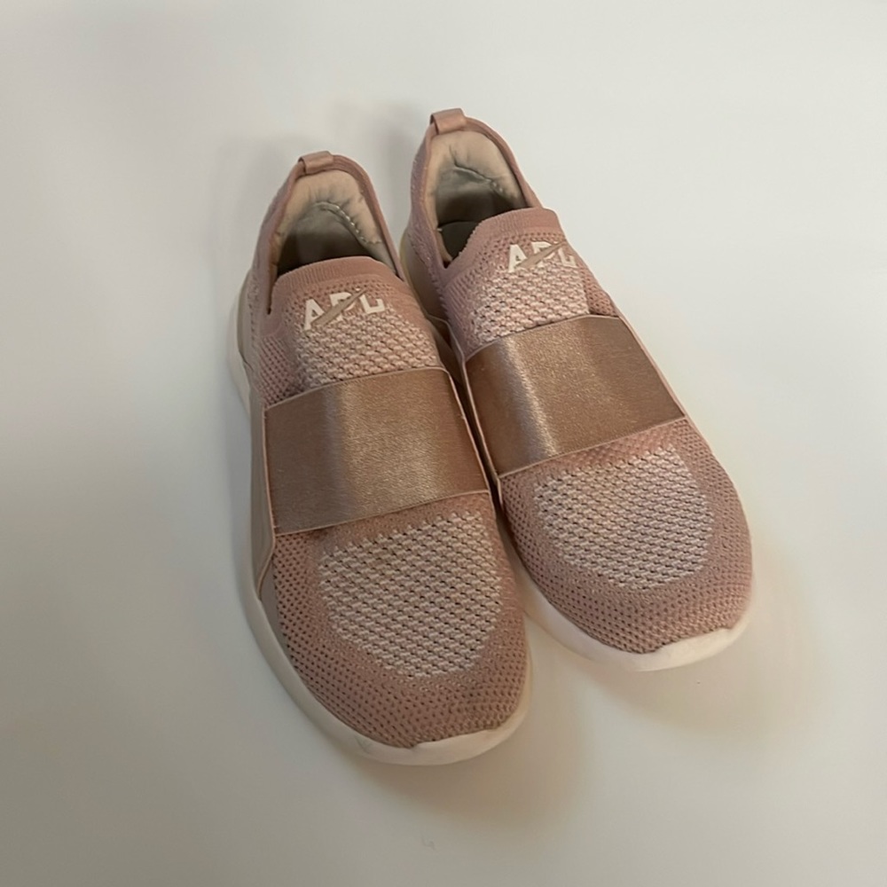 🎉SALE🎉APL TechLoom Bliss Shoes